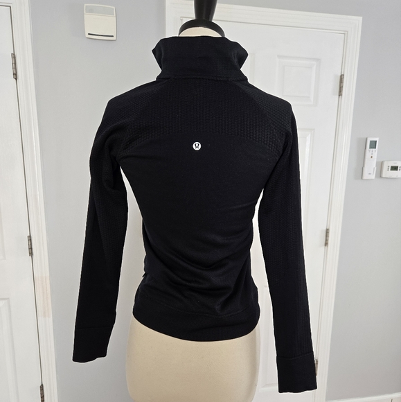Lululemon Engineered Warmth Half zip Black Top - Picture 2 of 13